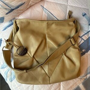 Cromia Italian Leather Shoulder Bag - Tan